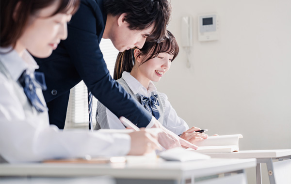 「探究」科目につながる充実した学習内容