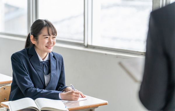 資料集も兼ねられるビジュアルな紙面